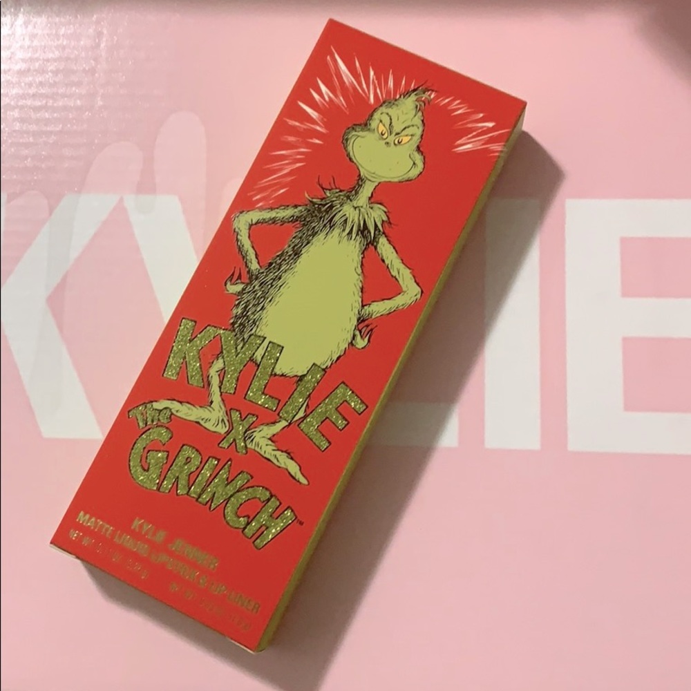 Kylie Cosmetics X Grinch Matte Liquid Lipstick 💋
